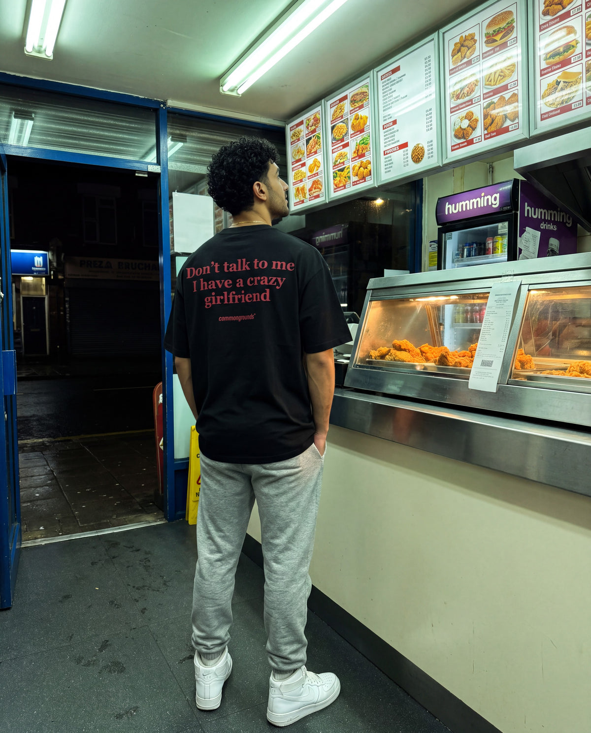 DON'T TALK TO ME I HAVE A CRAZY GIRLFRIEND Tee in black, worn